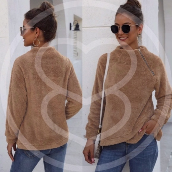 YOLANDA Sherpa Pullover Zipper detail sweater - Picture 2 of 3